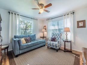 11012 3rd ST, Jonestown TX 78645