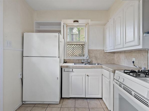 3208 Duval ST, Austin TX 78705
