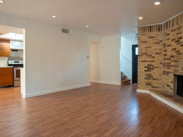 8301 Belclaire LN, Austin TX 78748
