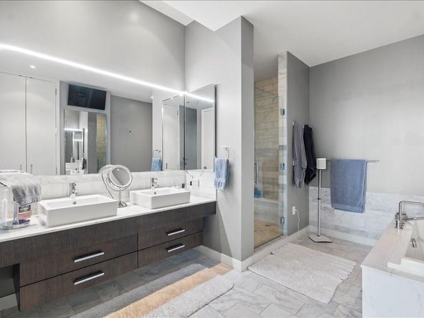 210 Lavaca ST 2311, Austin TX 78701