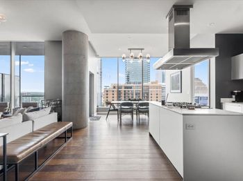 210 Lavaca ST