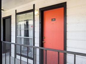 2803 Hemphill PARK B310, Austin TX 78705