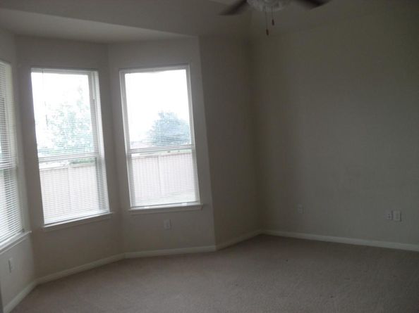 112 Silverspot CT, Georgetown TX 78626