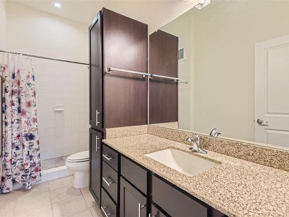 2400 Louis Henna BLVD 208, Round Rock TX 78664