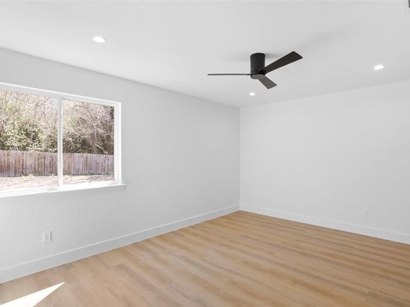 9229 Independence LOOP, Austin TX 78748