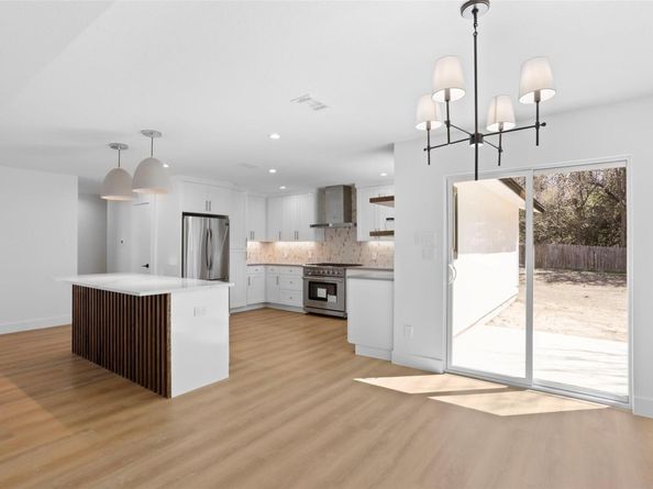 9229 Independence LOOP, Austin TX 78748