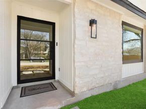 9229 Independence LOOP, Austin TX 78748