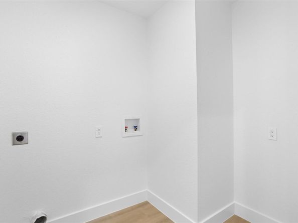 9229 Independence LOOP, Austin TX 78748