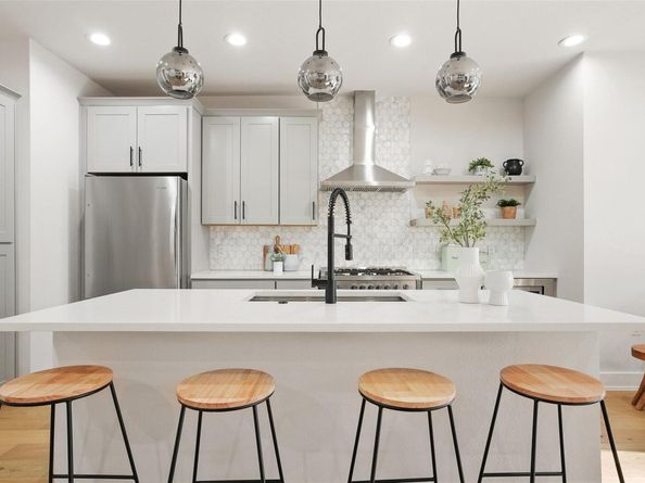 5109 Stone Gate DR 2, Austin TX 78721