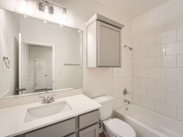 20604A Haygrazer WAY, Pflugerville TX 78660