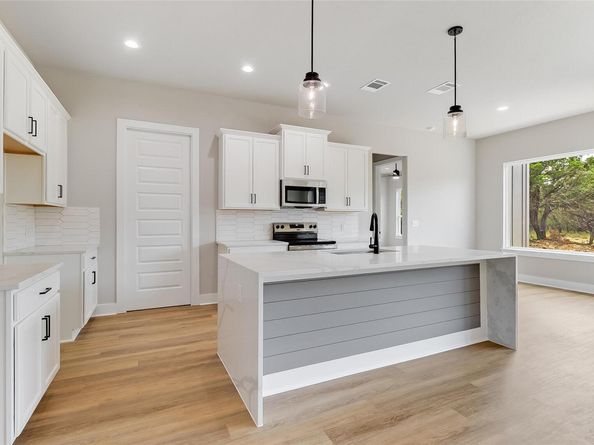 21801 Surrey LN, Lago Vista TX 78645