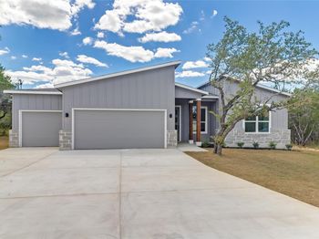 21801 Surrey LN