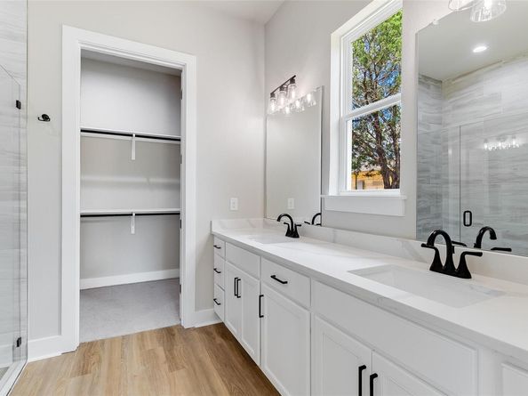 21801 Surrey LN, Lago Vista TX 78645