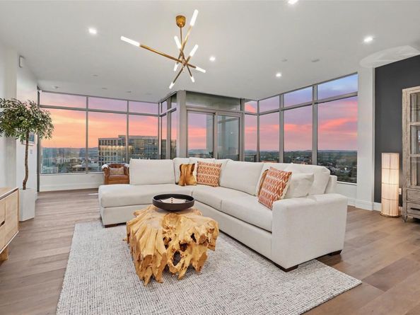 501 West Ave 1604, Austin TX 78701