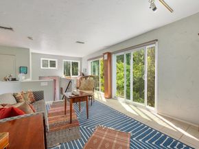 20 N Peak RD, West Lake Hills TX 78746