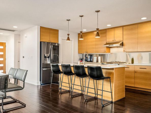 1124 Linden ST B, Austin TX 78702