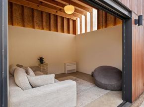 1124 Linden ST B, Austin TX 78702