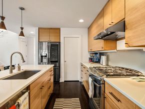 1124 Linden ST B, Austin TX 78702