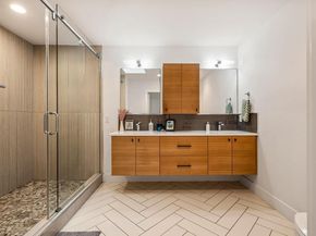 1124 Linden ST B, Austin TX 78702