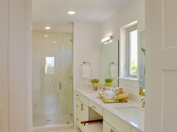 301, 302 & 304 Tesla CIR, Austin TX 78681