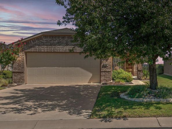 204 Kickapoo Creek LN, Georgetown TX 78633
