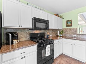 204 Kickapoo Creek LN, Georgetown TX 78633