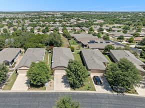 204 Kickapoo Creek LN, Georgetown TX 78633