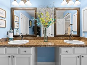 204 Kickapoo Creek LN, Georgetown TX 78633