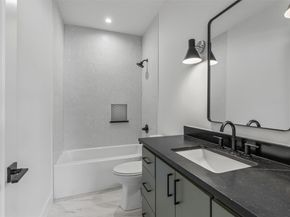 1402 Beckett ST 1B, Austin TX 78757