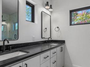 1402 Beckett ST 1B, Austin TX 78757
