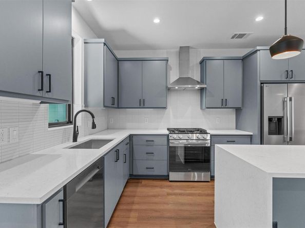 1402 Beckett ST 1B, Austin TX 78757