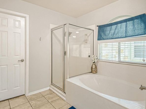 2405 Christoff LOOP, Austin TX 78748