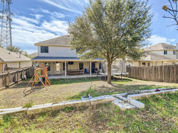 2405 Christoff LOOP, Austin TX 78748