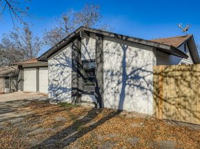 7004 E Meadow Bend DR, Austin TX 78724