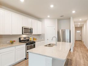 11201 Soules LN 148, Austin TX 78748