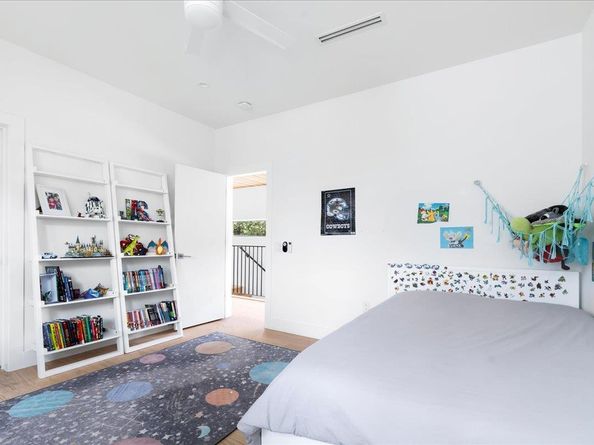 3313 Bonnie RD, Austin TX 78703