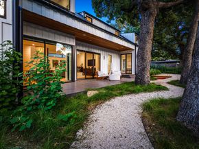 3313 Bonnie RD, Austin TX 78703
