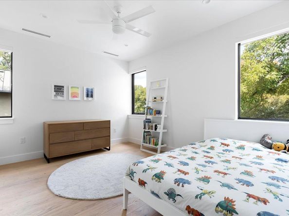 3313 Bonnie RD, Austin TX 78703