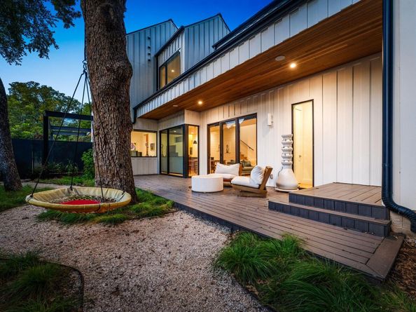 3313 Bonnie RD, Austin TX 78703
