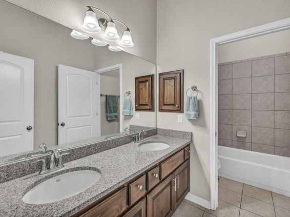 3821 Tordera DR, Austin TX 78738