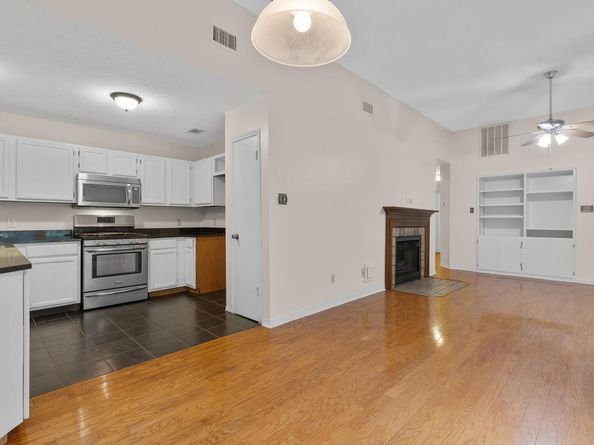 1706 Whitney WAY, Austin TX 78741