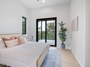 2212 Trailside DR, Austin TX 78704