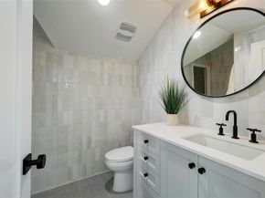2212 Trailside DR, Austin TX 78704