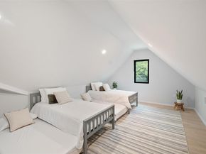 2212 Trailside DR, Austin TX 78704