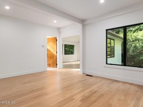 10 Tomahawk Lane, Greenwich CT 06830