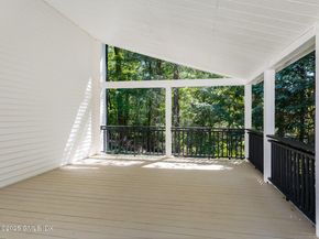 10 Tomahawk Lane, Greenwich CT 06830
