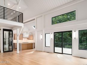 10 Tomahawk Lane, Greenwich CT 06830