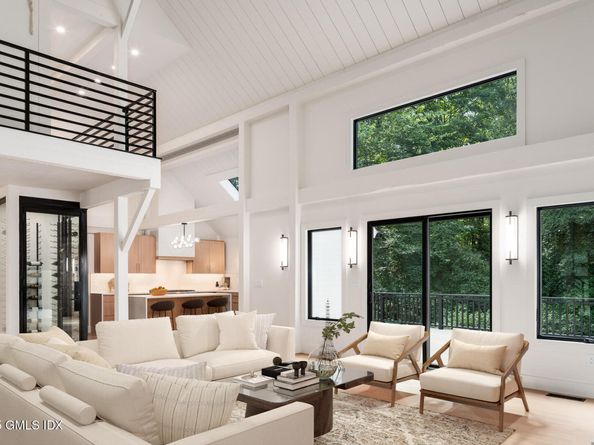 10 Tomahawk Lane, Greenwich CT 06830