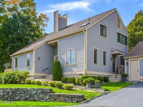 608 W Lyon Farm Drive 608, Greenwich CT 06831