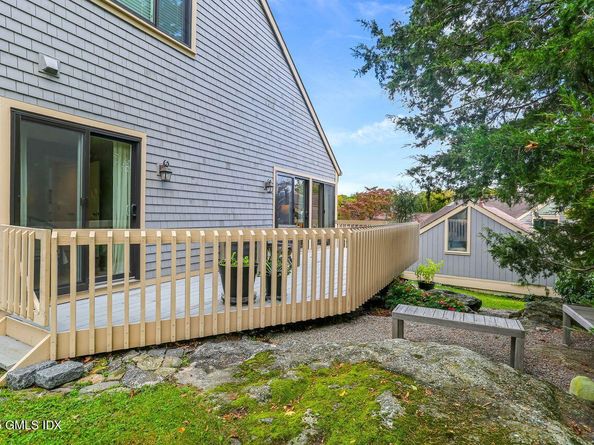 608 W Lyon Farm Drive 608, Greenwich CT 06831